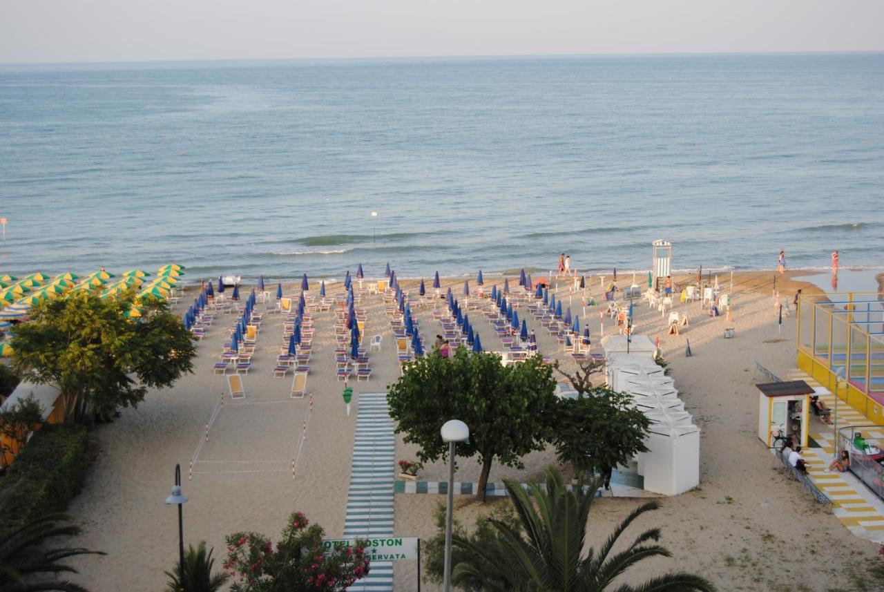 Hotel Boston Alba Adriatica Dış mekan fotoğraf